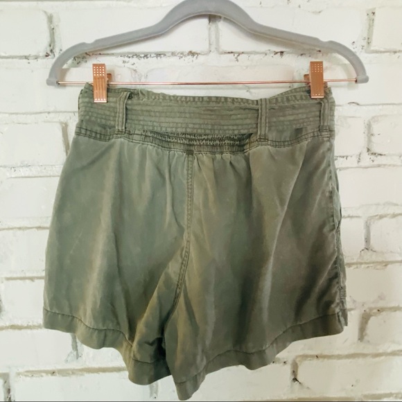 Abercrombie Green high waist utility short - Picture 2 of 5